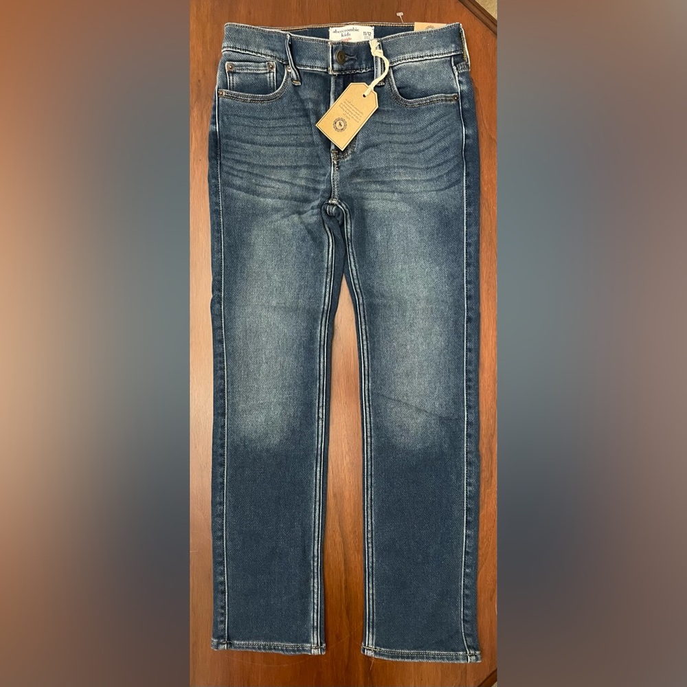 Jeans Abercrombie Kids Straight leg super soft cozy denim size 11/12 brand new